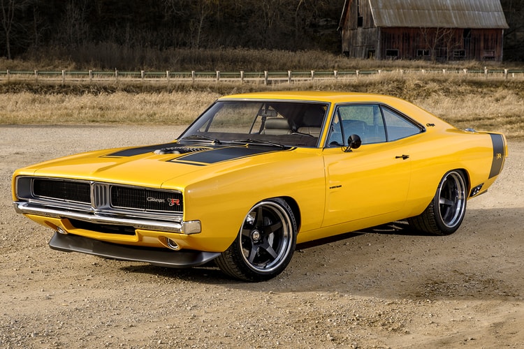 Ringbrothers' Bright Yellow '69 Dodge Charger Packs a 707 HP Hellcat V8