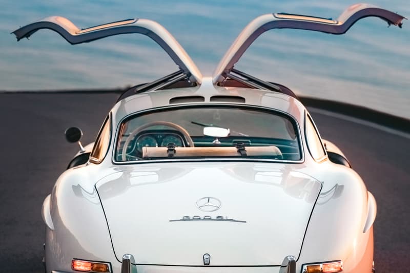 Mercedes-Benz 300SL Gullwing Santo Gallery Daniel Malikyar Photography Classic Cars L.A. U.S.A. 