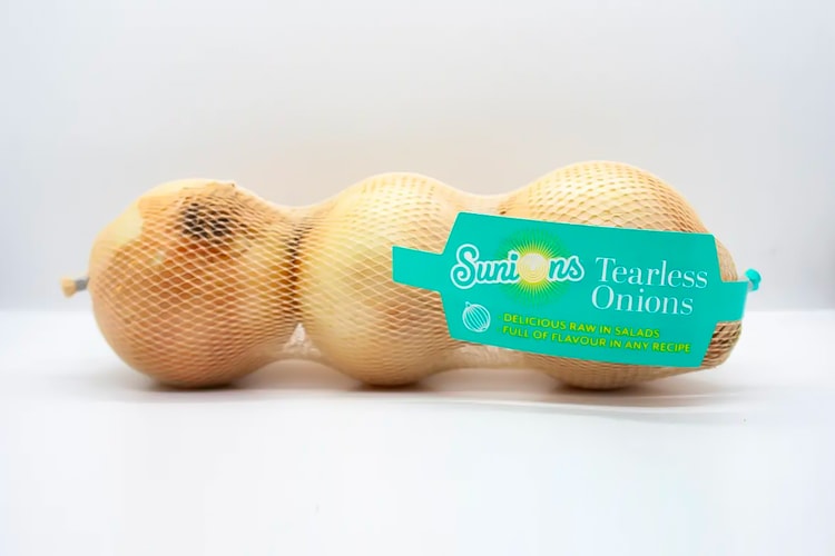 "Tearless" Onions Will Soon Be Available in the UK
