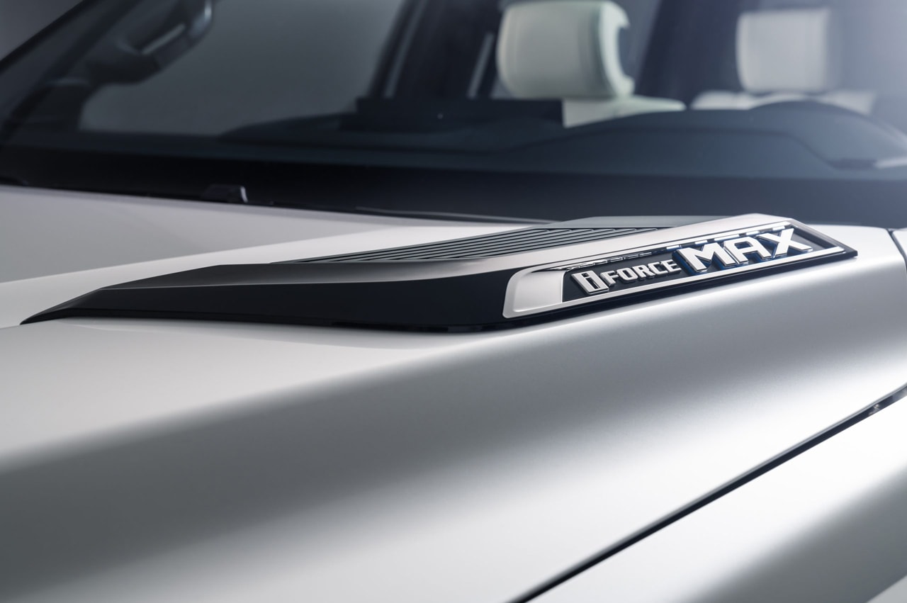 Toyota Announces Luxury Pickup Tundra Capstone Twin-Turbo V-6 Engine Intelligent Safety i-FORCE MAX Hybrid Powertrain 437 Horsepower 22-inch Chrome Rims