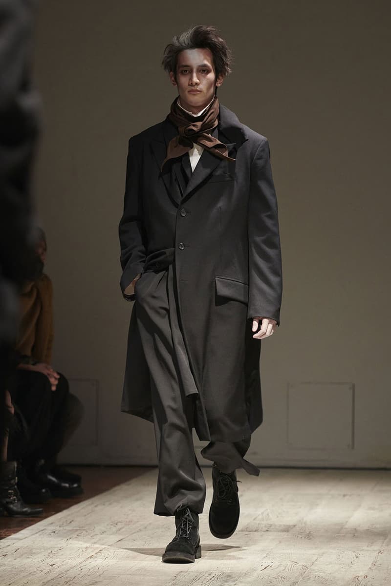 Yohji Yamamoto FW22 Introduces Gothic Fantasy for the Dickensian Bloke paris fashion week fall winter 2022 tokyo