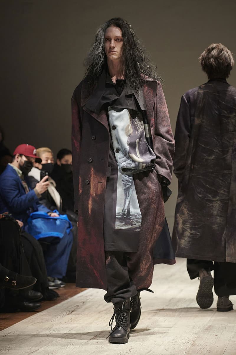 Yohji Yamamoto FW22 Introduces Gothic Fantasy for the Dickensian Bloke paris fashion week fall winter 2022 tokyo