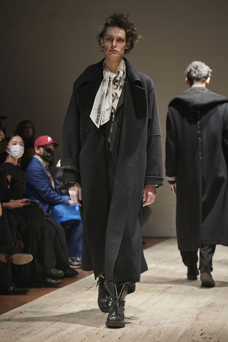 Yohji Yamamoto FW22 Introduces Gothic Fantasy for the Dickensian Bloke paris fashion week fall winter 2022 tokyo