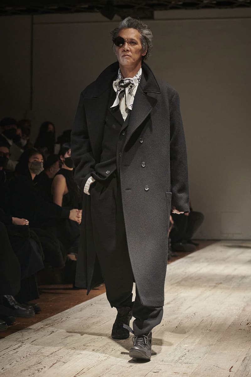 Yohji Yamamoto FW22 Introduces Gothic Fantasy for the Dickensian Bloke paris fashion week fall winter 2022 tokyo