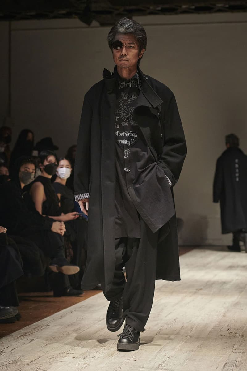 Yohji Yamamoto FW22 Introduces Gothic Fantasy for the Dickensian Bloke paris fashion week fall winter 2022 tokyo