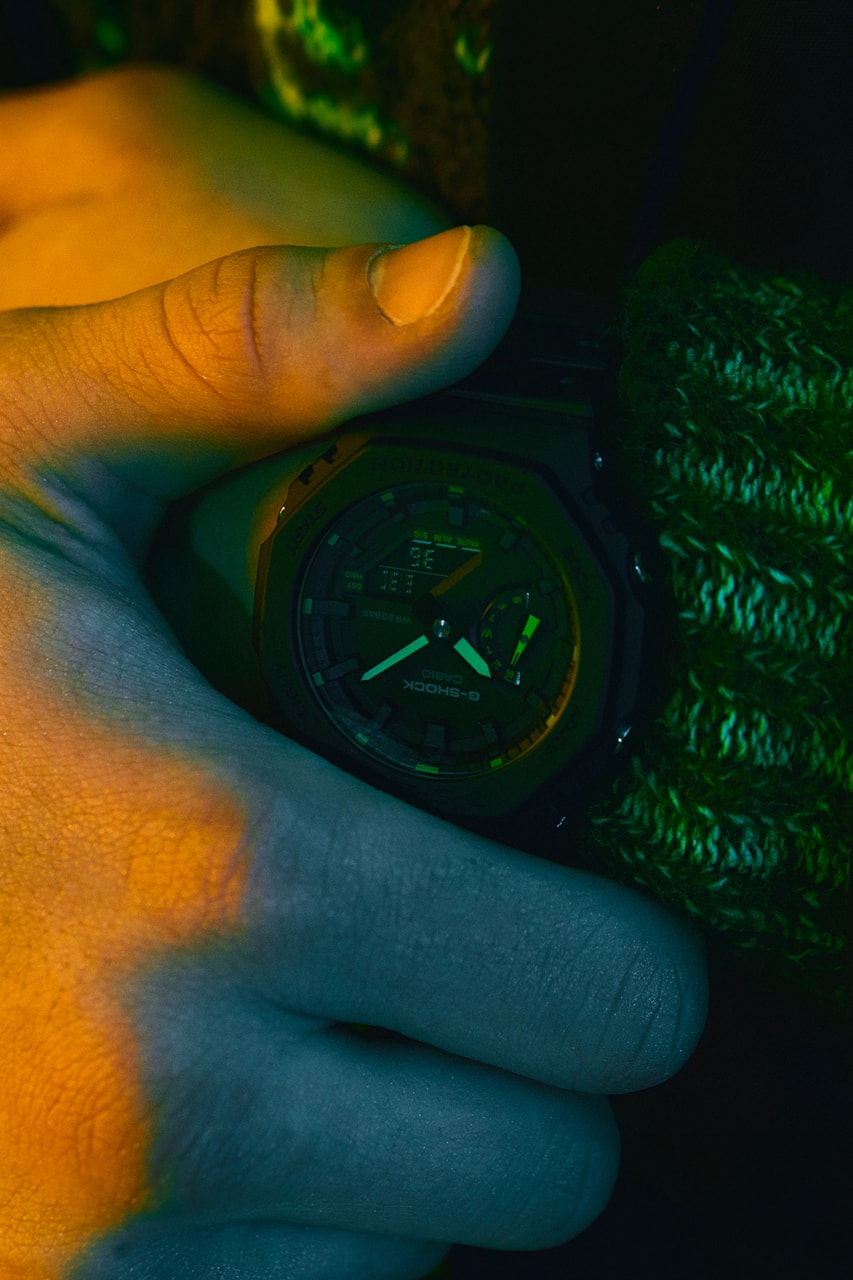 G-Shock's GA-2100 Матовый черный неон Внутренние стрелки Индикаторы на циферблате Углеродное волокно Светодиодная подсветка Ударопрочные водонепроницаемые водостойкие часы Часы Техно-танец Токио Япония Секундомер Таймер обратного отсчета  