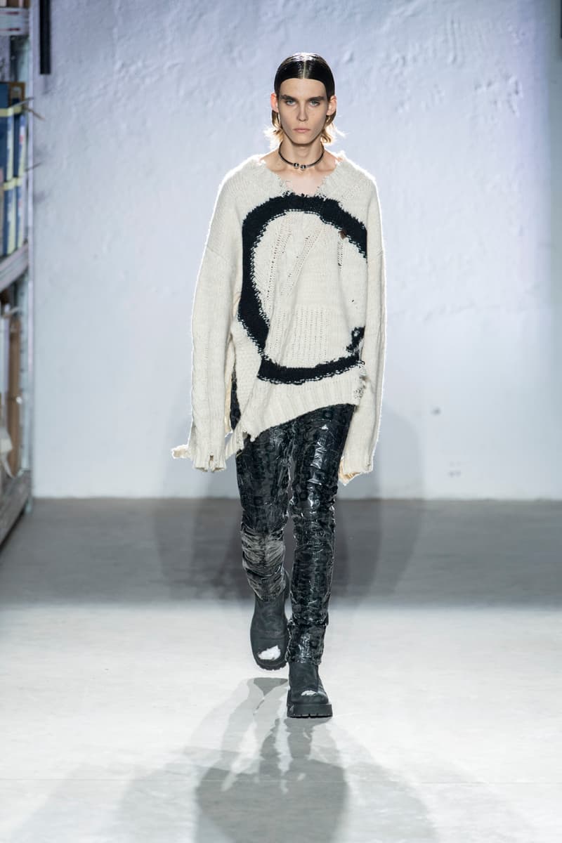 MM6 Maison Margiela FW22 Epitomizes Transitional Design