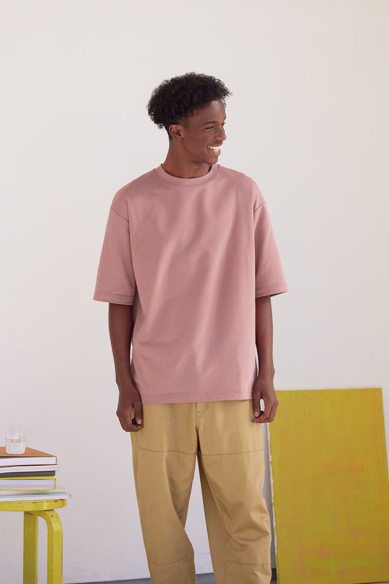 UNIQLO Releases Core Tee Lineup Wardrobe Staples Minimalist T-Shirts Crew Necks Sportswear Moisture-Wicking Silhouettes Quick-Dry Fundamental Pieces Spring Summer 2022 Collection 