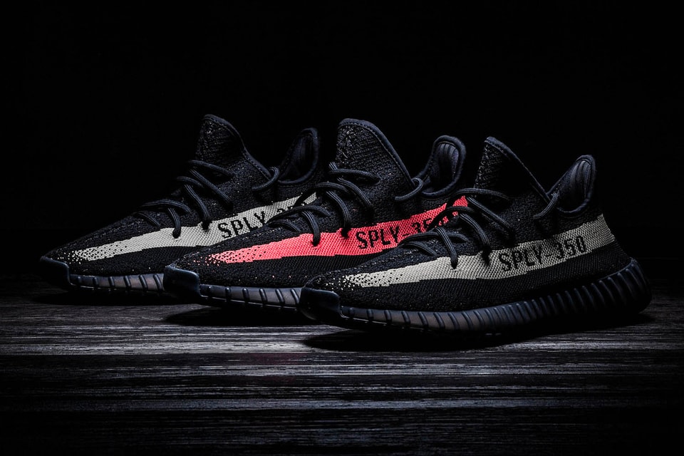 Supreme Adidas Yeezy Boost 350 V2 Black Red/Red Stripe exclusive