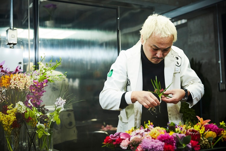 Azuma Makoto’s New “Mexx” Exhibit Brings His Larger-Than-Life Floral Sculptures to Mexico’s Jungle