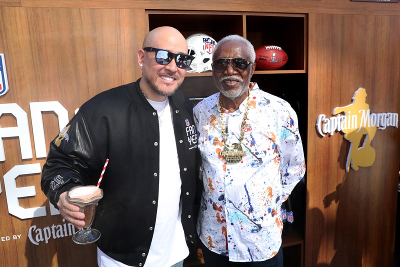 Ben Baller Gifts 2021 NFL Fan of the Year With Custom Iced-Out Gold Chain