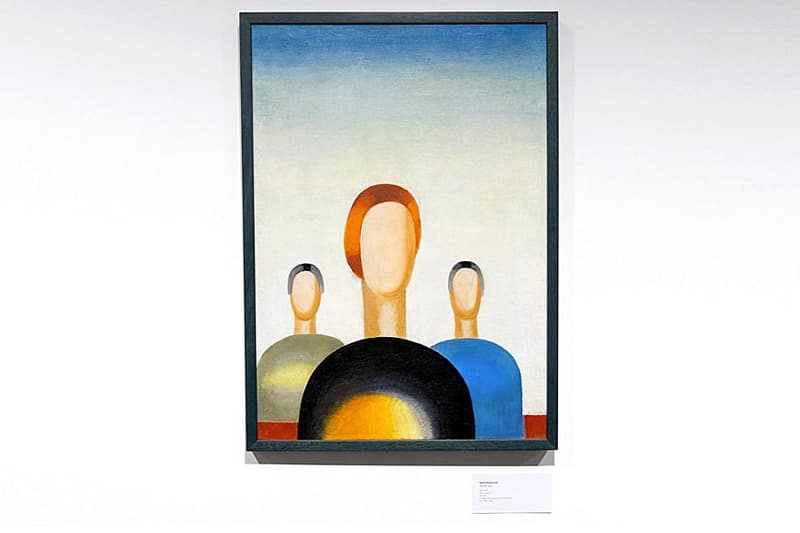 Gallery Security Guard Draws Eyes $1 Million USD Anna Leporskaya Painting russia Boris Yeltsin Presidential Center fine prison news