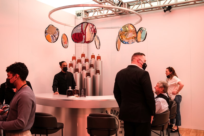 jillian mayer bisquit and dubouche frieze la glass room installation