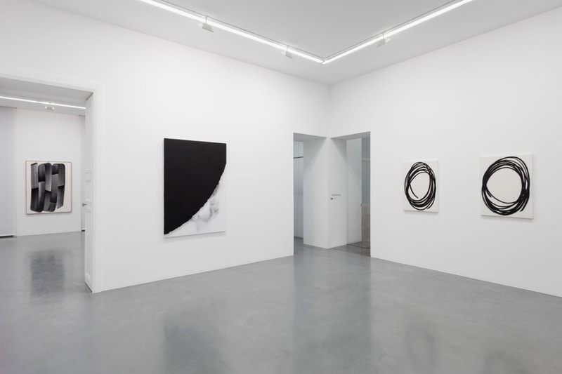 Lee Bae "Black in Constellation" Perrotin Paris
