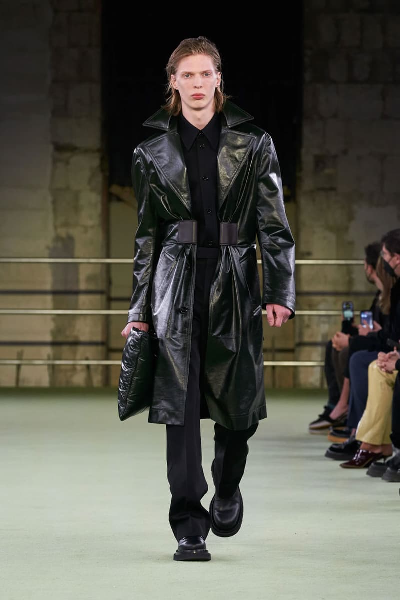 Matthieu Blazy Inaugural Bottega Veneta Collection at Milan Fashion Week FW22 runway fall winter 2022 daniel lee simplicity spectacle 