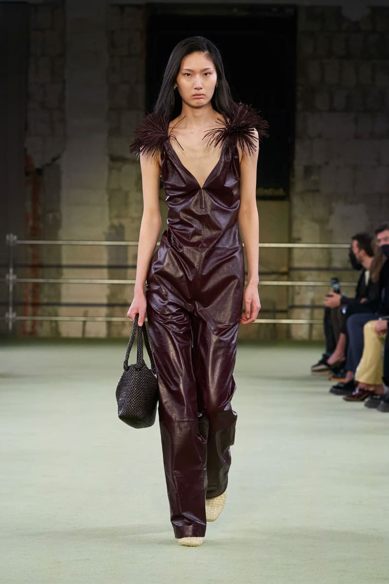 Matthieu Blazy Inaugural Bottega Veneta Collection at Milan Fashion Week FW22 runway fall winter 2022 daniel lee simplicity spectacle 