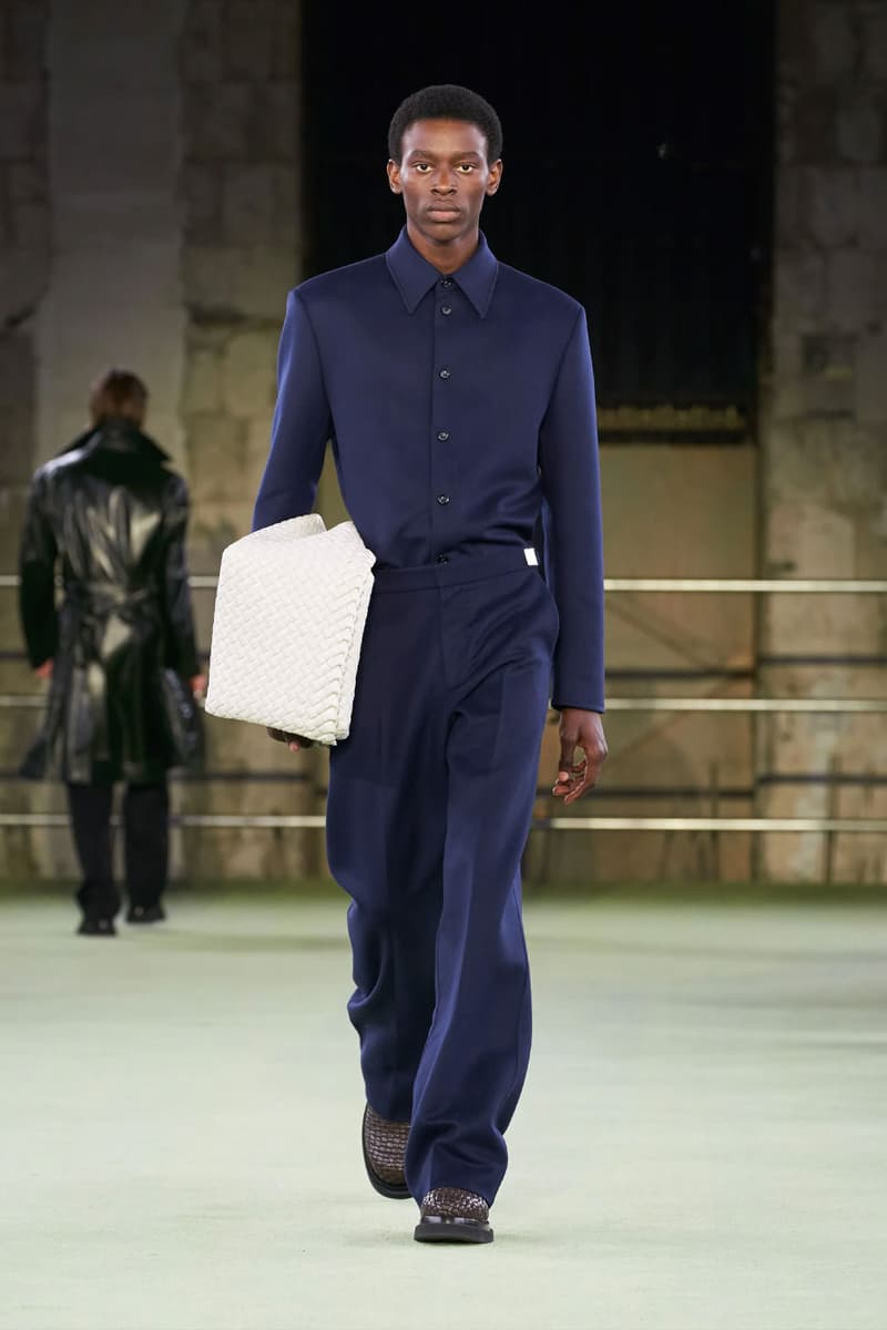 Matthieu Blazy Inaugural Bottega Veneta Collection at Milan Fashion Week FW22 runway fall winter 2022 daniel lee simplicity spectacle 