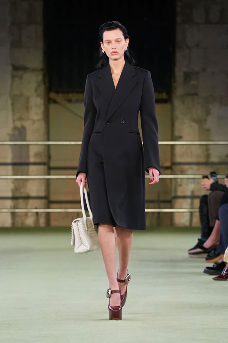 Matthieu Blazy Inaugural Bottega Veneta Collection at Milan Fashion Week FW22 runway fall winter 2022 daniel lee simplicity spectacle 