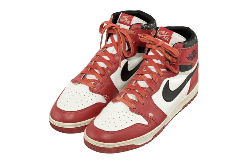 Signed Pair Jordan's 1986 Game Worn Nike Air 1 Sneakers Auction Hypebeast