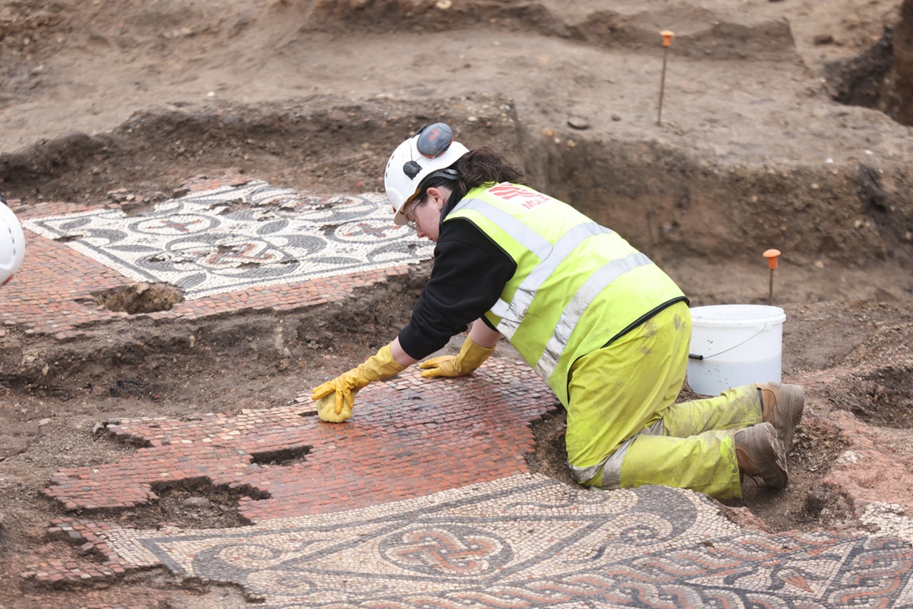 Roman Mosaic Discovered Central London Art MOLA