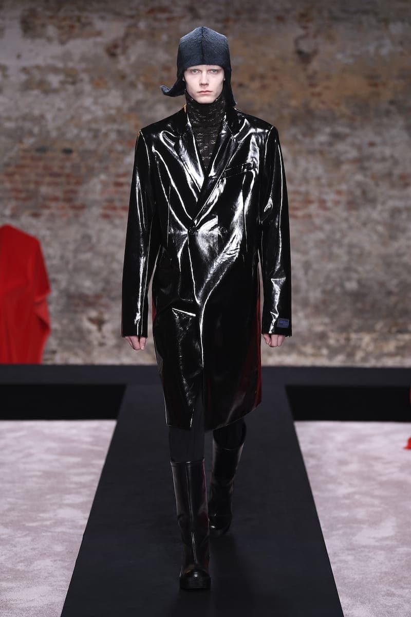 Raf Simons Fall/Winter 2022 Runway Show FW22 Collection Co-Ed Mens Womens Berghain Leather Vinyl Rubber Boots Accessories First Look