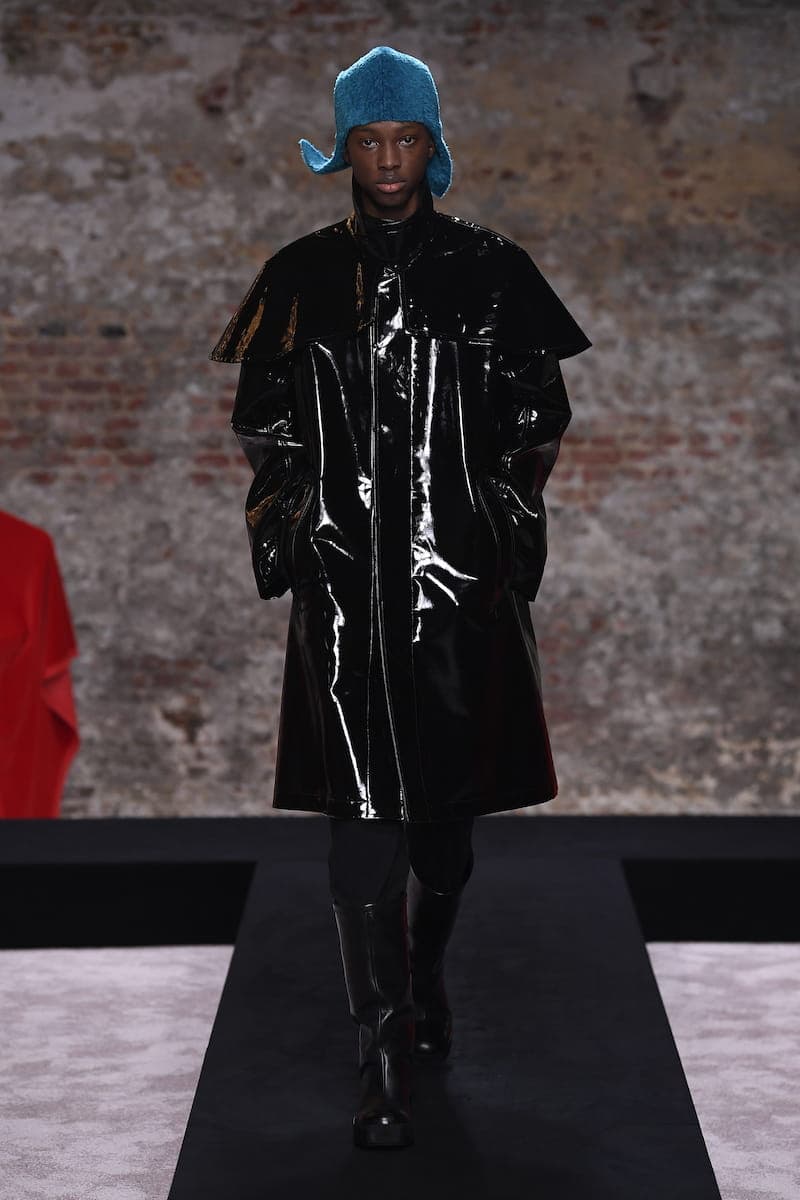 Raf Simons Fall/Winter 2022 Runway Show FW22 Collection Co-Ed Mens Womens Berghain Leather Vinyl Rubber Boots Accessories First Look