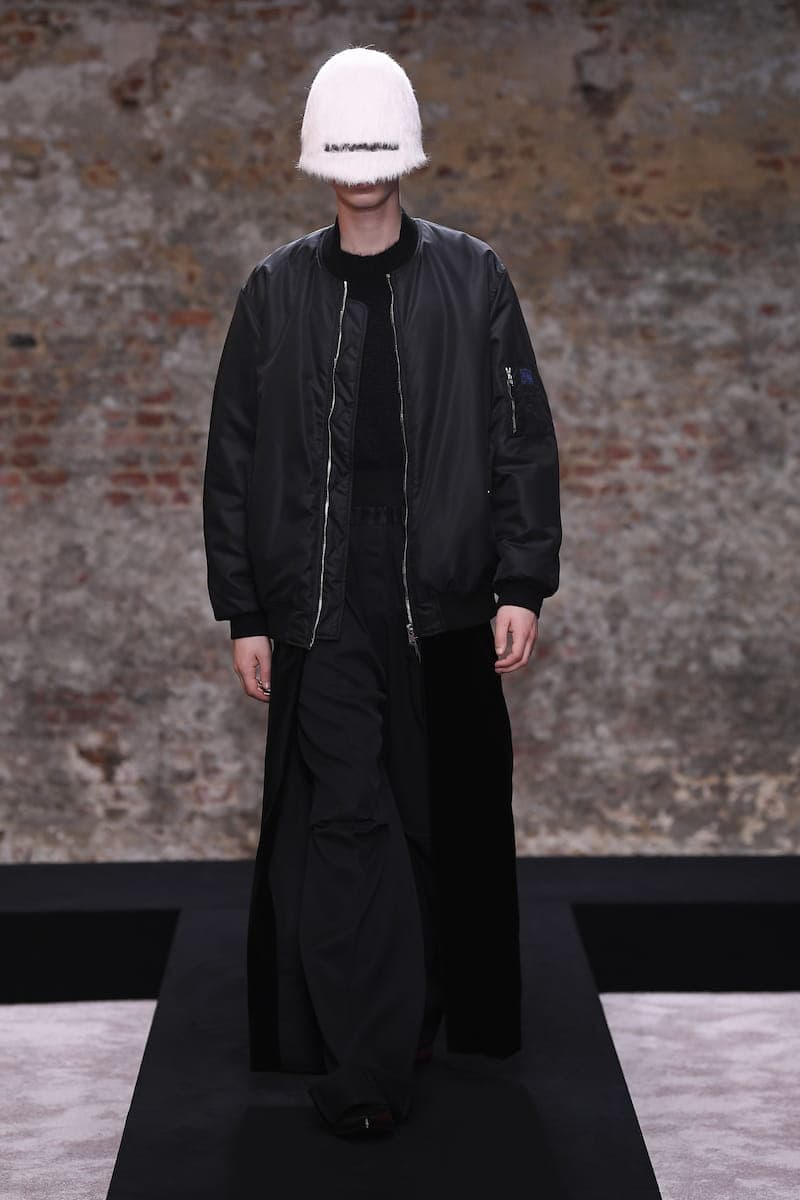 Raf Simons Fall/Winter 2022 Runway Show FW22 Collection Co-Ed Mens Womens Berghain Leather Vinyl Rubber Boots Accessories First Look