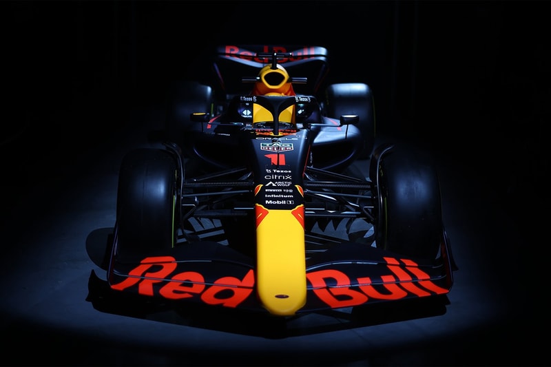 red bull racing oracle 2022 formula 1 season f1 car max verstappen christian horner sergio perez launch unveil 