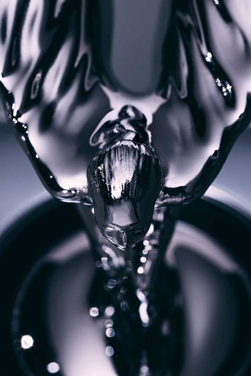Rolls Royce Spirit of Ecstacy figure update streamline aerodynamic spectre EV 