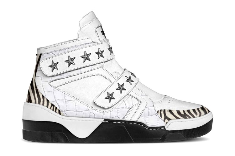 Soulja Boy Debuts New Shoe Brand "Soulja Stars"