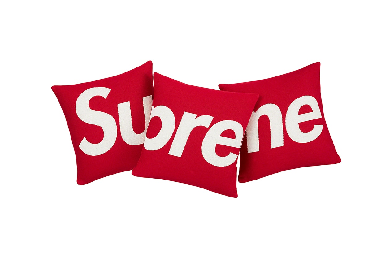 Supreme Spring/Summer 2022 Full Collection Release Info Date Buy Price Aeon Flux Ralph Steadman AOI Daido Moriyama GORE-TEX Vanson Raúl De Nieves Weirdo Dave Mitchell and Ness Ben Trogdon Harmony Korine Gummo Nate Lowman Lil’ Kim Al Green The Silver Surfer Dash Snow Alain Levitt B.B. Simon Umbro Poggi Ugo planters Airstream Trailer Meissen Mirror Anonima Castelli Pila Chair Kraft Macaroni & Cheese Rhino Trunks Wilderness Systems Aspire 105 Kayak and Paddle Bang&Olufsen Explore Portable Speaker