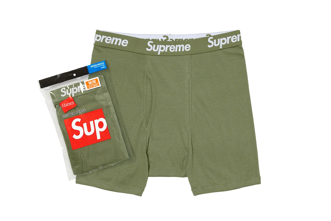 Supreme Spring/Summer 2022 Full Collection Release Info Date Buy Price Aeon Flux Ralph Steadman AOI Daido Moriyama GORE-TEX Vanson Raúl De Nieves Weirdo Dave Mitchell and Ness Ben Trogdon Harmony Korine Gummo Nate Lowman Lil’ Kim Al Green The Silver Surfer Dash Snow Alain Levitt B.B. Simon Umbro Poggi Ugo planters Airstream Trailer Meissen Mirror Anonima Castelli Pila Chair Kraft Macaroni & Cheese Rhino Trunks Wilderness Systems Aspire 105 Kayak and Paddle Bang&Olufsen Explore Portable Speaker