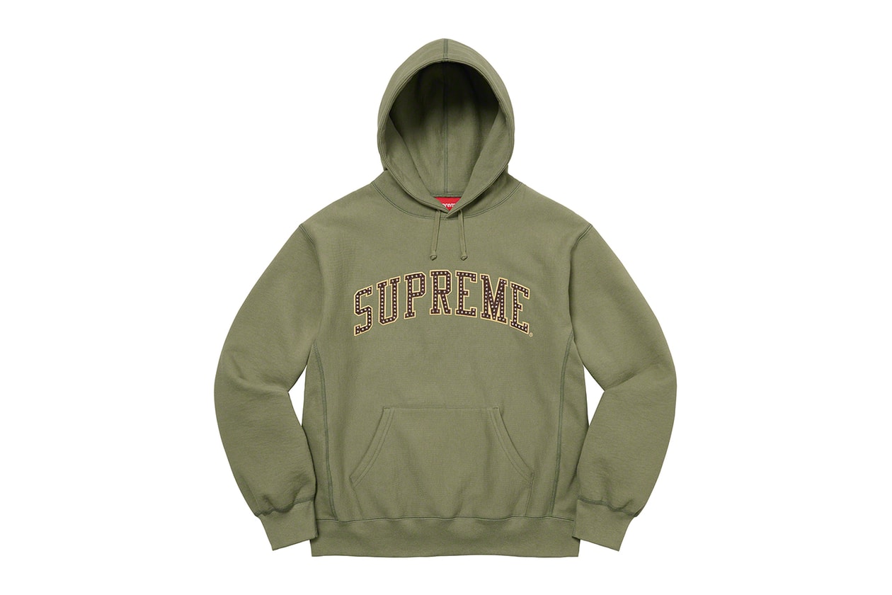 Supreme Spring/Summer 2022 Full Collection Release Info Date Buy Price Aeon Flux Ralph Steadman AOI Daido Moriyama GORE-TEX Vanson Raúl De Nieves Weirdo Dave Mitchell and Ness Ben Trogdon Harmony Korine Gummo Nate Lowman Lil’ Kim Al Green The Silver Surfer Dash Snow Alain Levitt B.B. Simon Umbro Poggi Ugo planters Airstream Trailer Meissen Mirror Anonima Castelli Pila Chair Kraft Macaroni & Cheese Rhino Trunks Wilderness Systems Aspire 105 Kayak and Paddle Bang&Olufsen Explore Portable Speaker