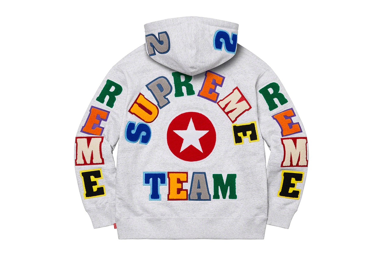 Supreme Spring/Summer 2022 Full Collection Release Info Date Buy Price Aeon Flux Ralph Steadman AOI Daido Moriyama GORE-TEX Vanson Raúl De Nieves Weirdo Dave Mitchell and Ness Ben Trogdon Harmony Korine Gummo Nate Lowman Lil’ Kim Al Green The Silver Surfer Dash Snow Alain Levitt B.B. Simon Umbro Poggi Ugo planters Airstream Trailer Meissen Mirror Anonima Castelli Pila Chair Kraft Macaroni & Cheese Rhino Trunks Wilderness Systems Aspire 105 Kayak and Paddle Bang&Olufsen Explore Portable Speaker