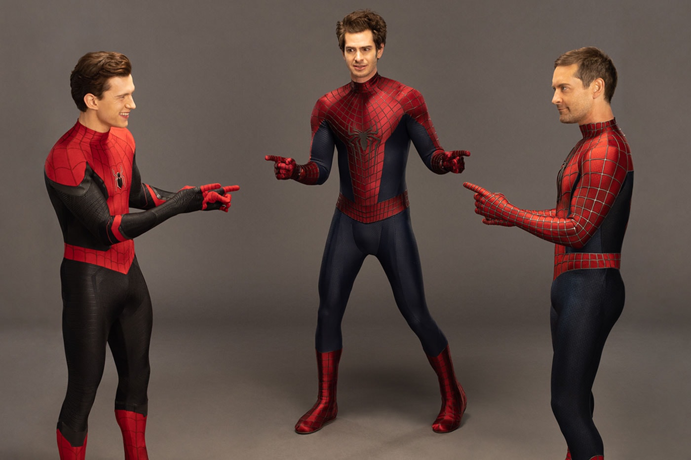 Tom Holland Tobey Maguire Andrew Garfield Recreate Spider-Man Finger Pointing Meme mcu marvel cinematic universe news of digital release dates spider-man: no way home