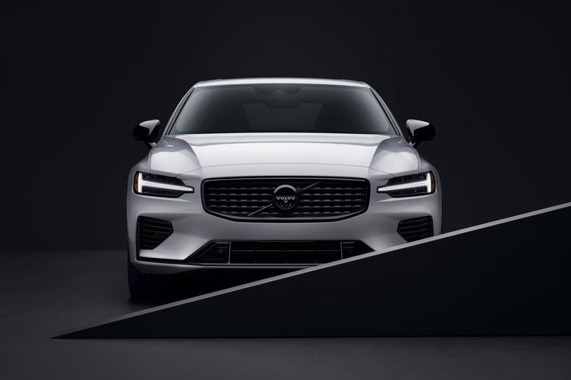 Volvo Introduces New "Black Edition" Styling Option for S60 Sedan