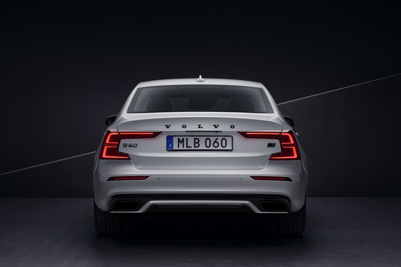 Volvo Introduces New "Black Edition" Styling Option for S60 Sedan