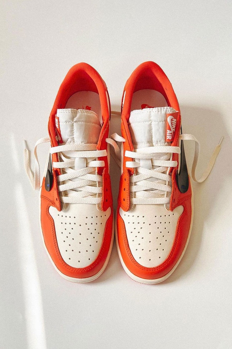 Zach Lavine Custom Off-White™  Air Jordan 1 Low Starfish chef huy le lechef studio orange white images