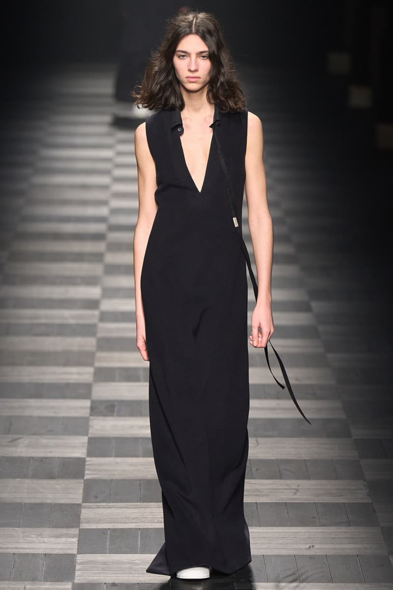 Ann Demeulemeester FW22 Showcases Its Heritage of Elegant Simplicity Fashion