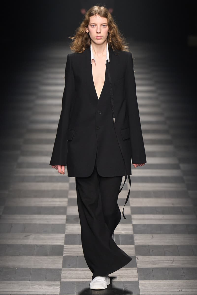 Ann Demeulemeester FW22 Showcases Its Heritage of Elegant Simplicity Fashion