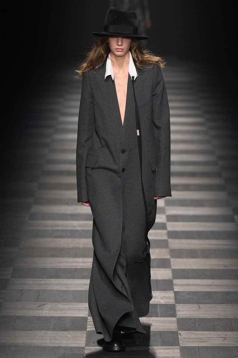 Ann Demeulemeester FW22 Showcases Its Heritage of Elegant Simplicity Fashion