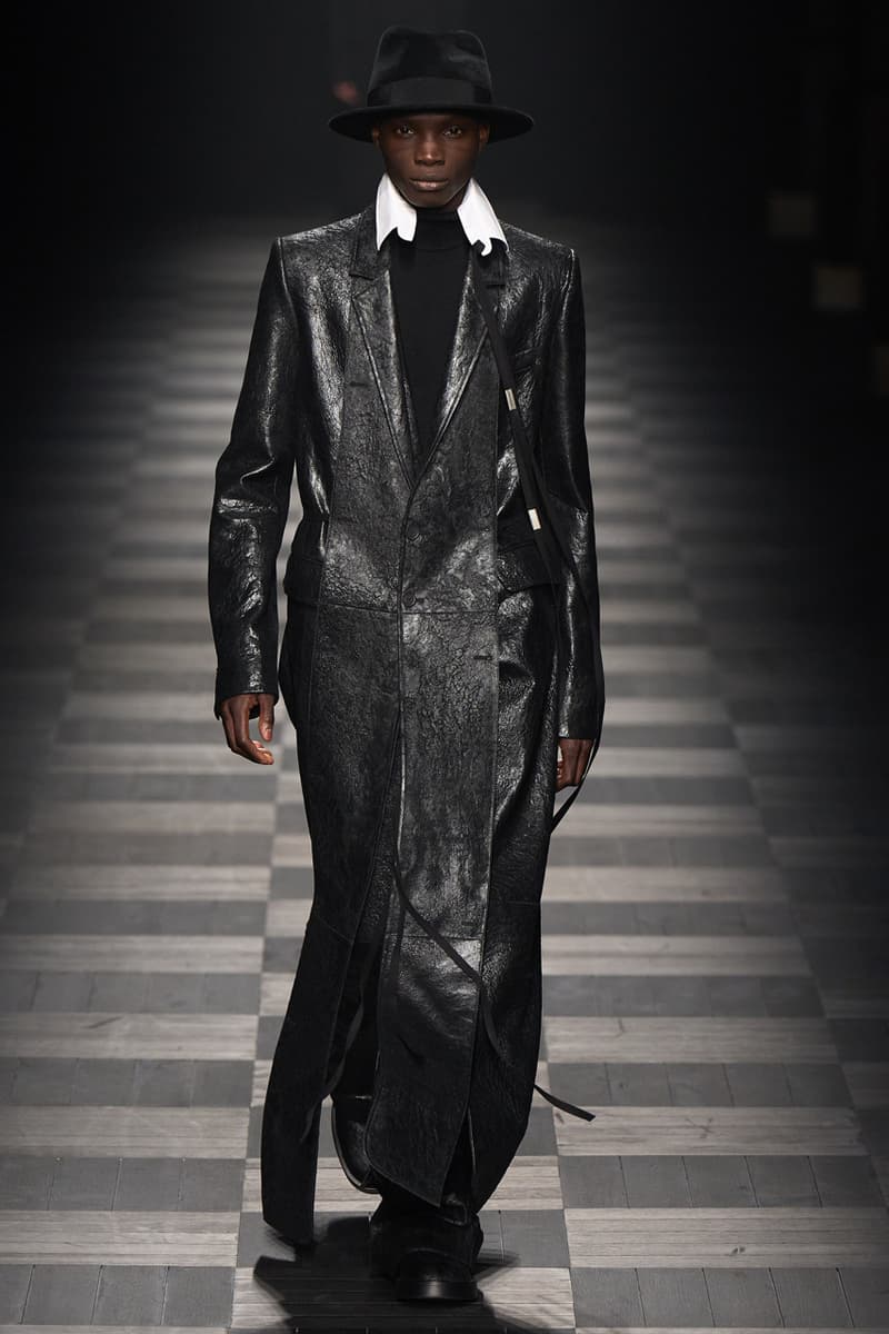 Ann Demeulemeester FW22 Showcases Its Heritage of Elegant Simplicity Fashion