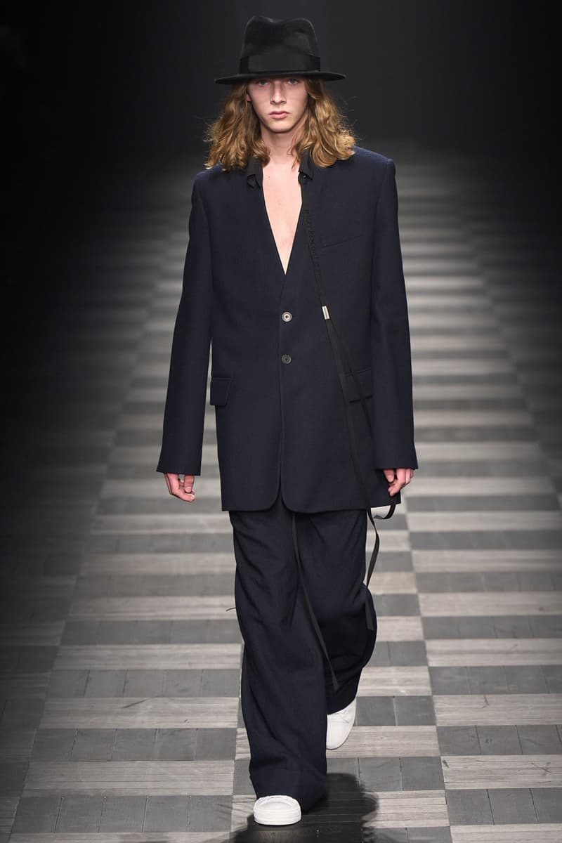 Ann Demeulemeester FW22 Showcases Its Heritage of Elegant Simplicity Fashion