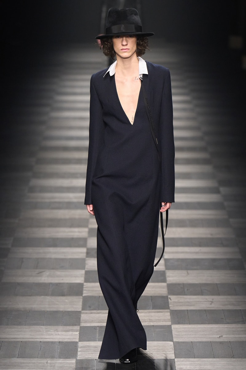 Ann Demeulemeester FW22 Showcases Its Heritage of Elegant Simplicity Fashion