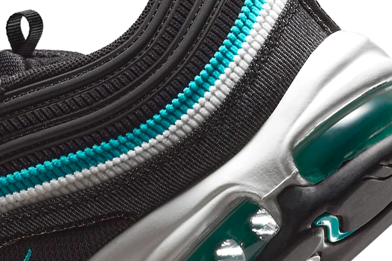 Nike Air Max Day March 26 New Colorways AM Dawn AM97 AM 90 SE Green and Pink Canvas Paneling “32C Air Max” Branding Patch “XXXV” Embroidered Accents Annual Sneaker Holiday March 26 1978 Tinker Hatfield Nike Branding Swoosh Micro-Swoosh Sage Green Overlays Air Max II 1989