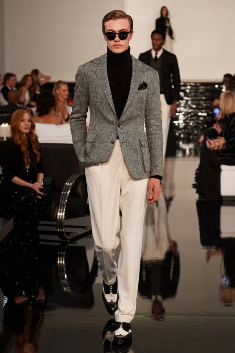 Ralph Lauren Fall Winter 2022-2023 - RUNWAY MAGAZINE ® Collections