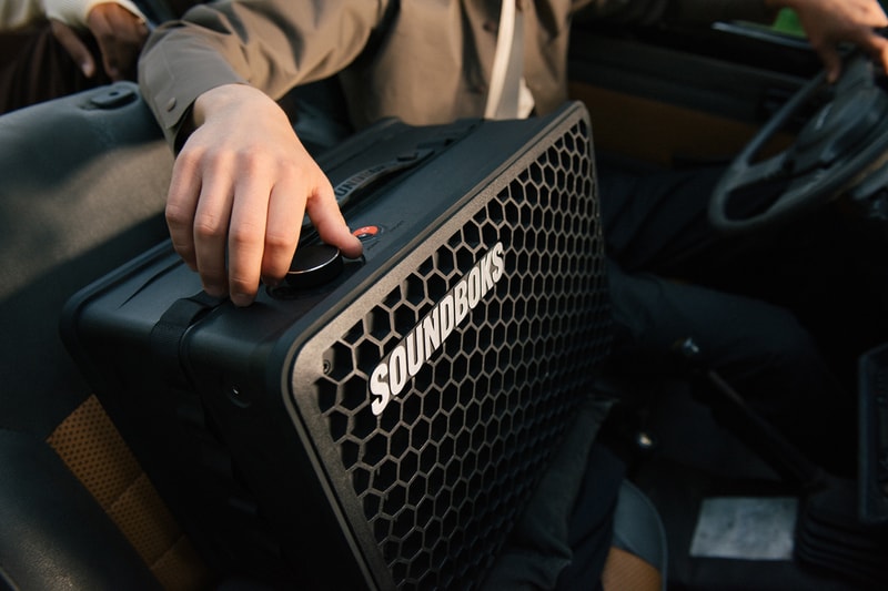 SOUNDBOKS Portable Bluetooth Speaker 72-Watt Class D Amplifiers Go Speaker Generation 3 Replaceable Battery 40-Hour Charge 80-Hour Use Music Playlists Travel Outdoor Indoor 