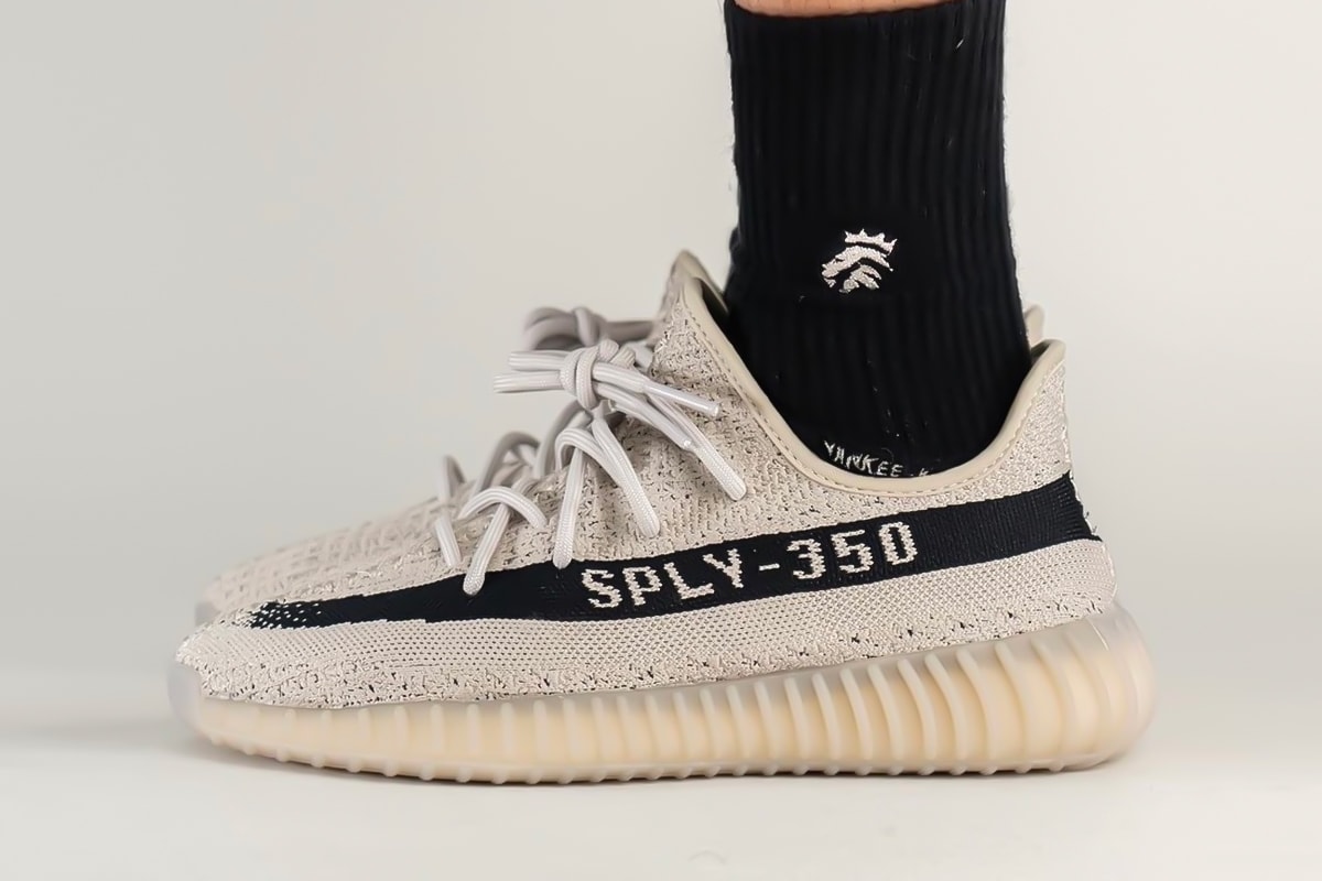 adidas Yeezy Boost 350 V2 Low Oreo for Sale