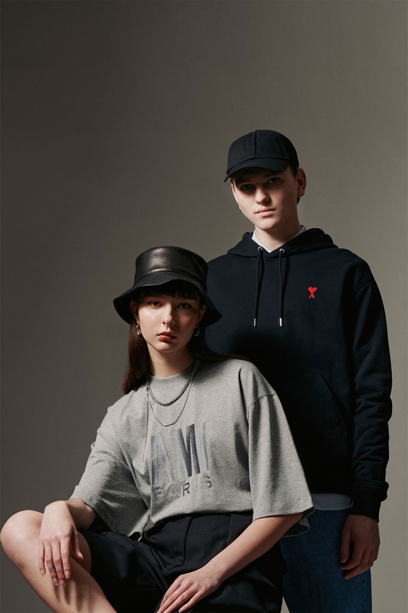 AMI Paris New Arrivals 2022 HBX Release Info Buy T-shirt Hoodie Chino Shorts Button Down Ami De Coeur Shirt