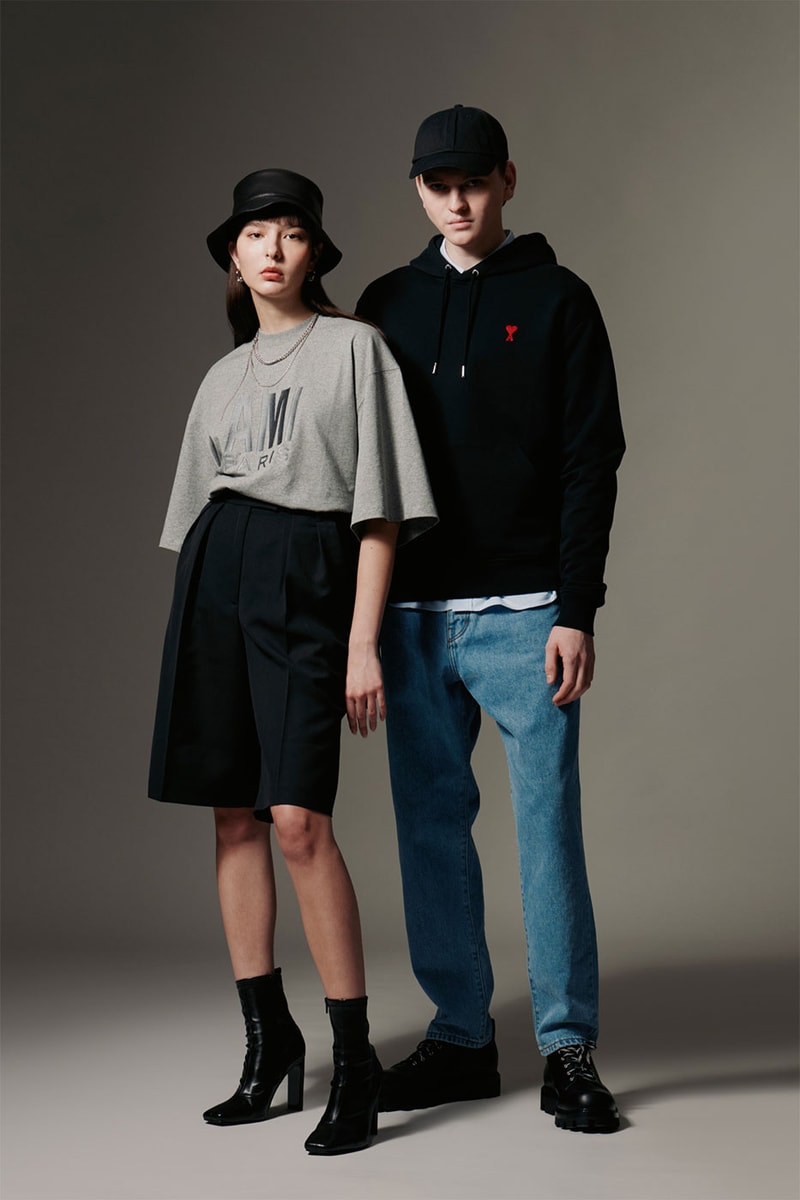 AMI Paris New Arrivals 2022 HBX Release Info Buy T-shirt Hoodie Chino Shorts Button Down Ami De Coeur Shirt